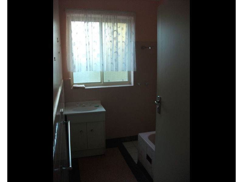 68 Kesters Rd, Para Hills West SA 5096