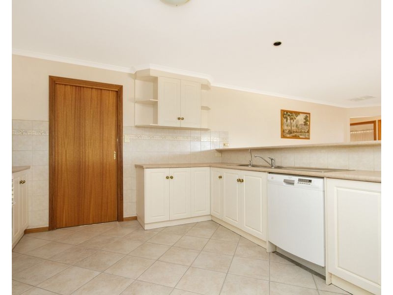 5 Pineridge Court, Golden Grove SA 5125
