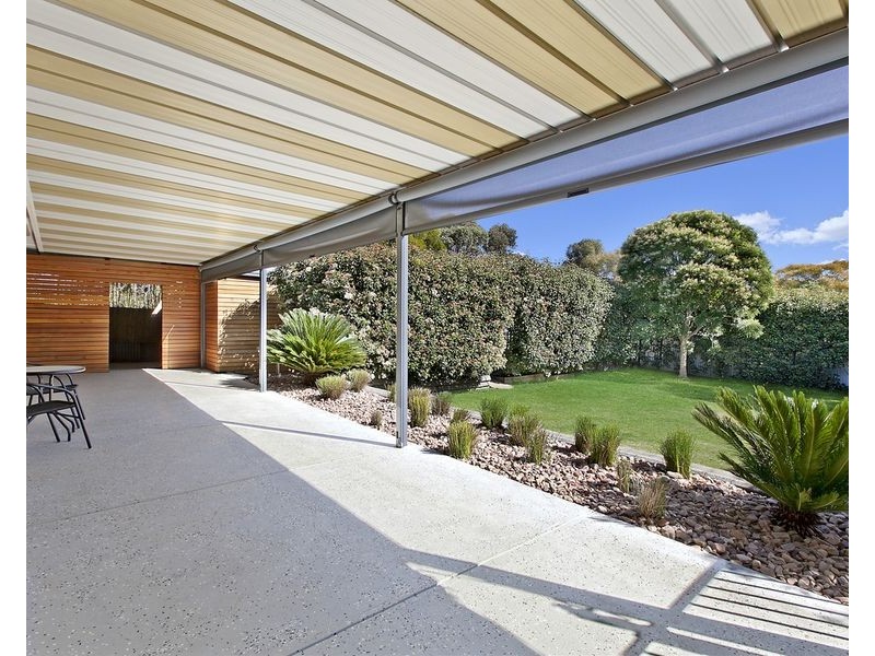 2 Loral Street, Modbury SA 5092