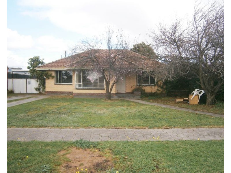 15 Rutherglen Avenue, Valley View SA 5093