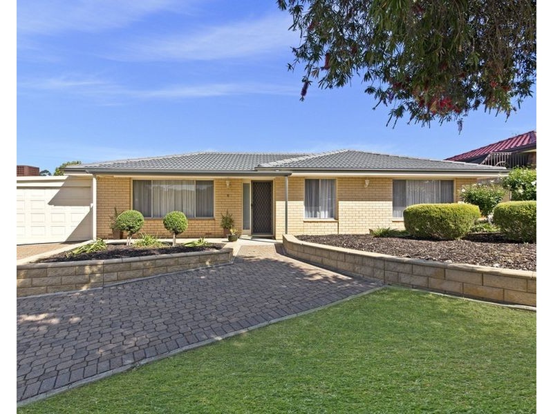 10 Currawong Crescent, Modbury Heights SA 5092