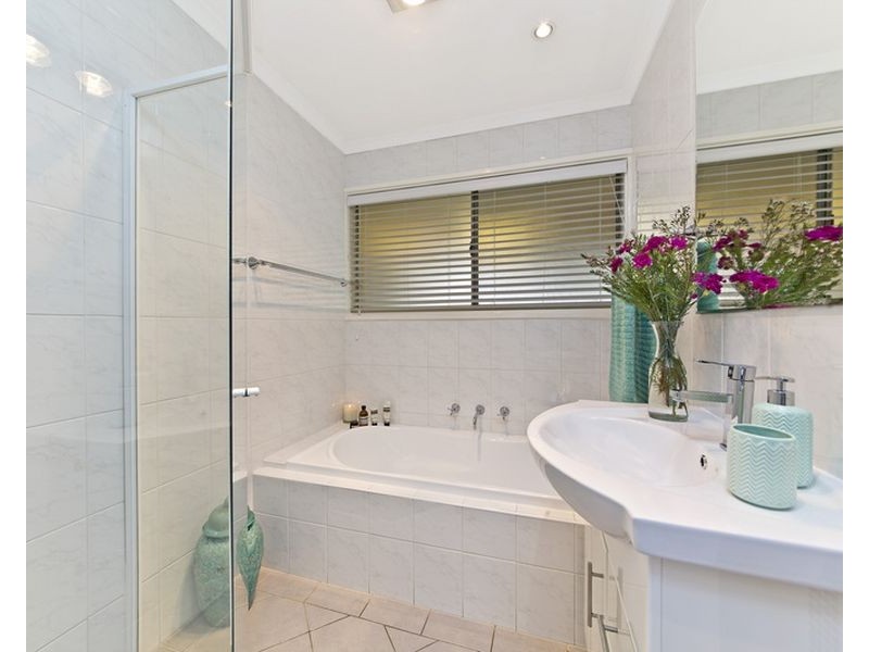 10 Currawong Crescent, Modbury Heights SA 5092