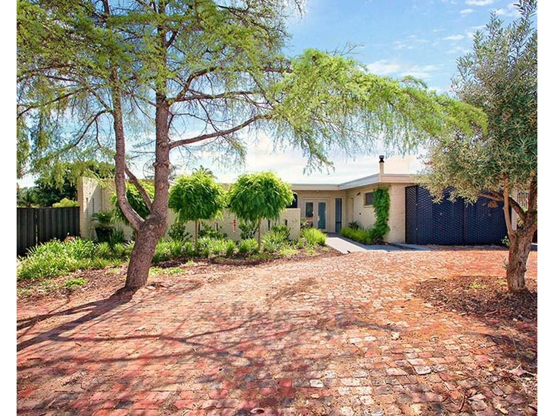 4 Granada Avenue, Gulfview Heights SA 5096