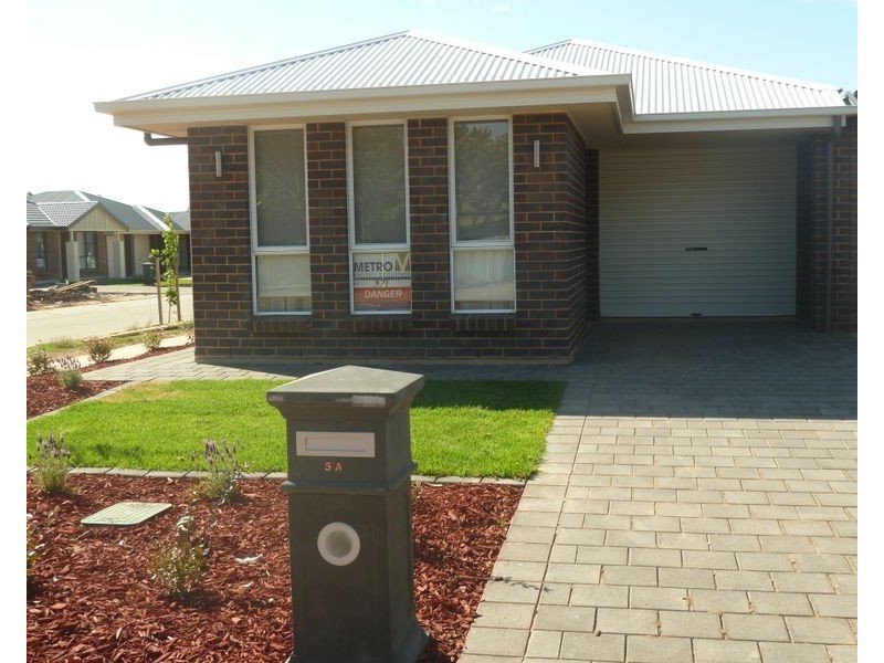 5a Angle Vale Rd, Evanston Gardens SA 5116