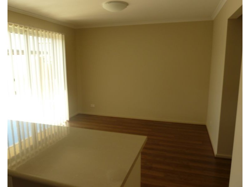 5a Angle Vale Rd, Evanston Gardens SA 5116