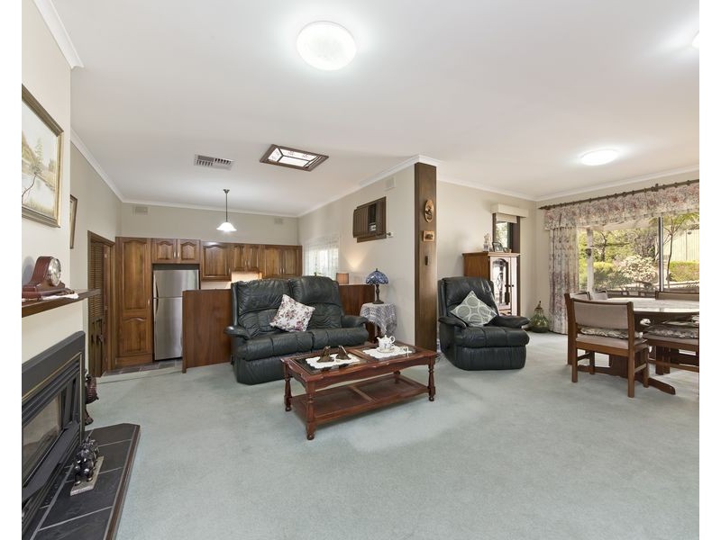 33 Warramunda Crescent, Banksia Park SA 5091