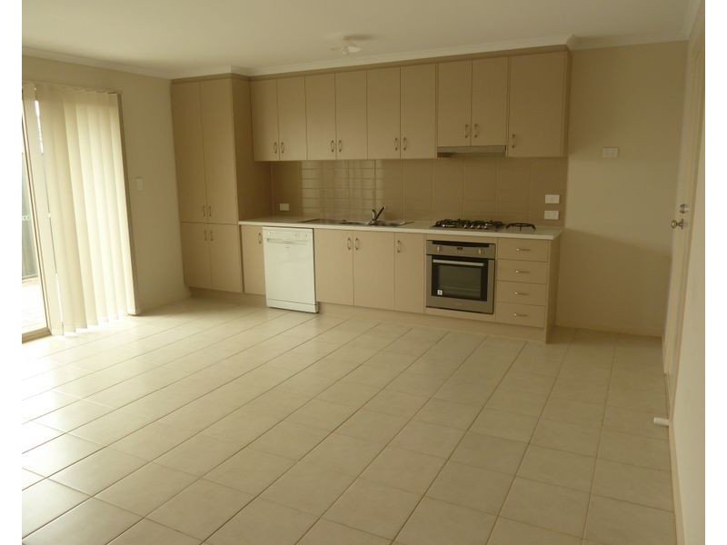 16 Burra Street, Andrews Farm SA 5114