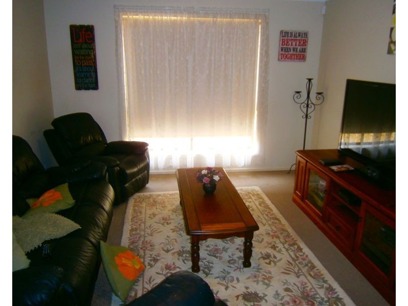 11 Clare Mews, Munno Para West SA 5115