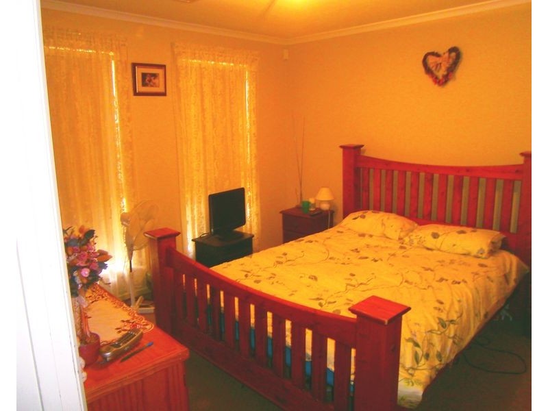 11 Clare Mews, Munno Para West SA 5115