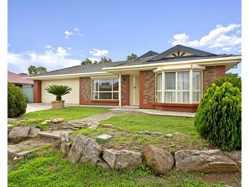 18 Willowbrook Place, Paralowie SA 5108