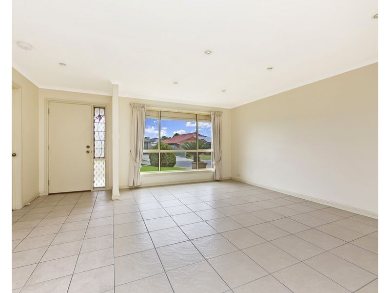 18 Willowbrook Place, Paralowie SA 5108