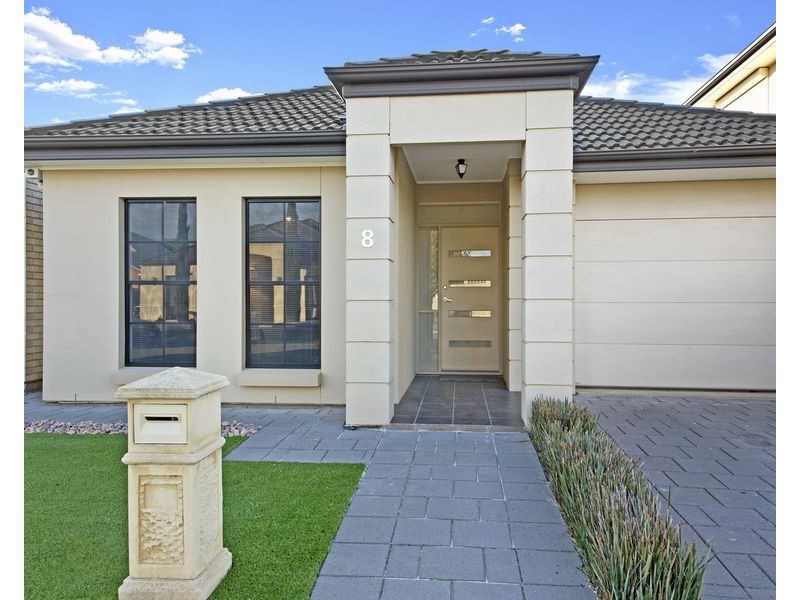 8 Lorentz Court, Mawson Lakes SA 5095