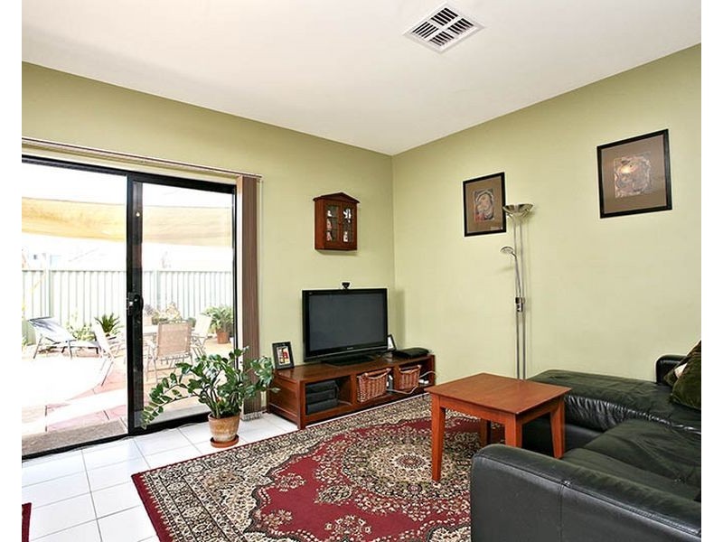 7 Reunion Lane, Mawson Lakes SA 5095