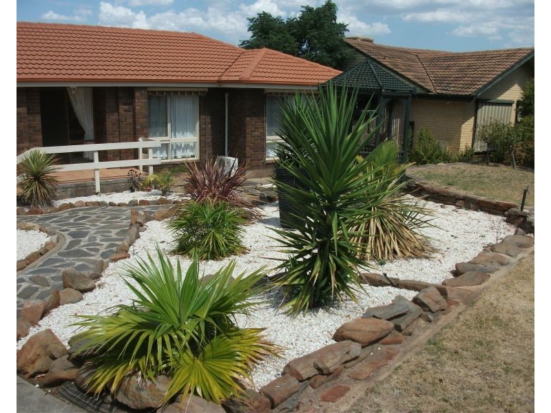 89 Flockhart Ave, Valley View SA 5093