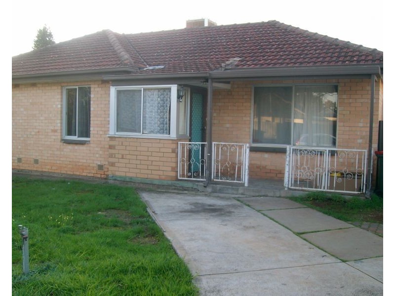 19 St Leonards Crescent, Elizabeth Downs SA 5113