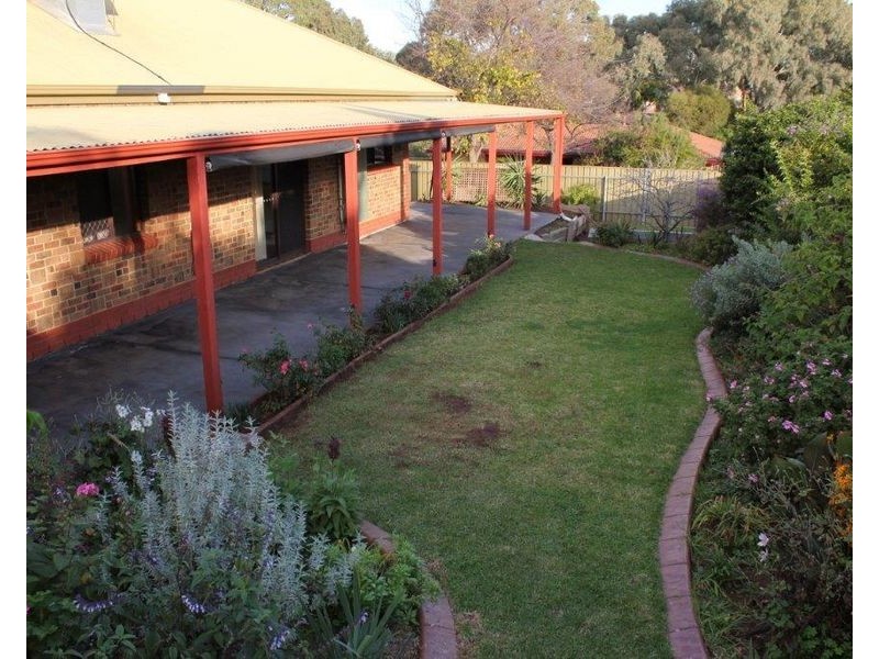 17 Canton Ct, Surrey Downs SA 5126