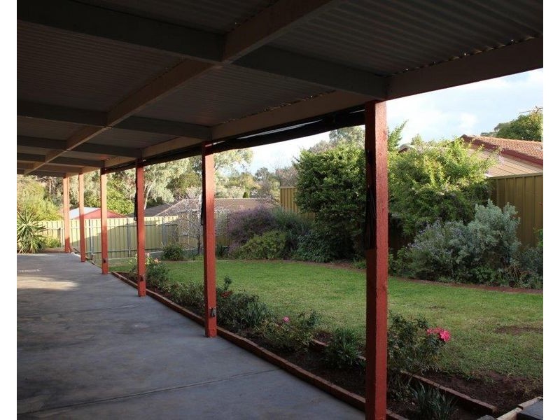 17 Canton Ct, Surrey Downs SA 5126