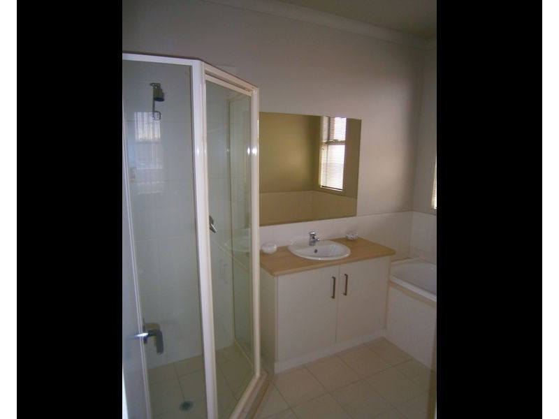 2 Catherine Place, Munno Para SA 5115