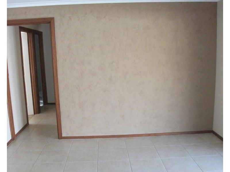 18 Vivian Ct, Para Hills West SA 5096