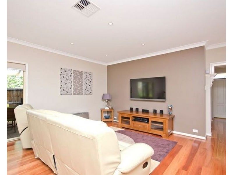 29 Avocet Drive, Mawson Lakes SA 5095