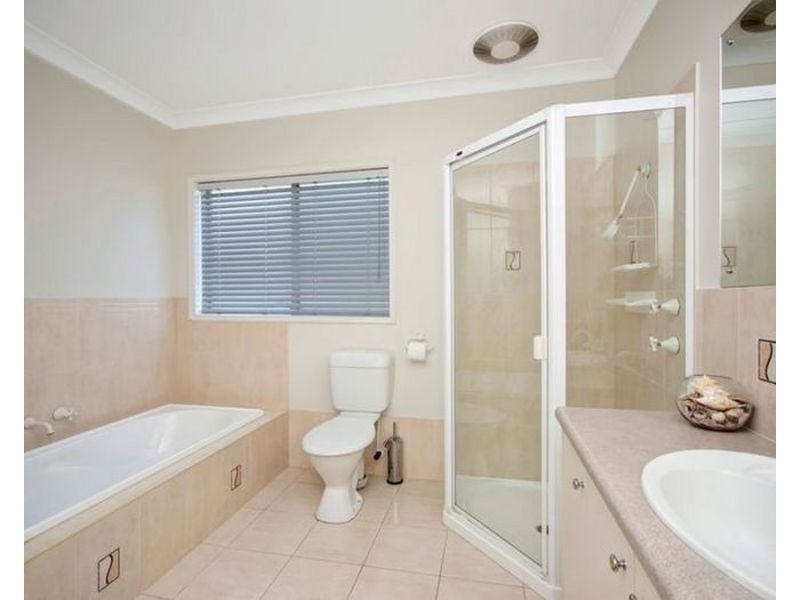 29 Avocet Drive, Mawson Lakes SA 5095
