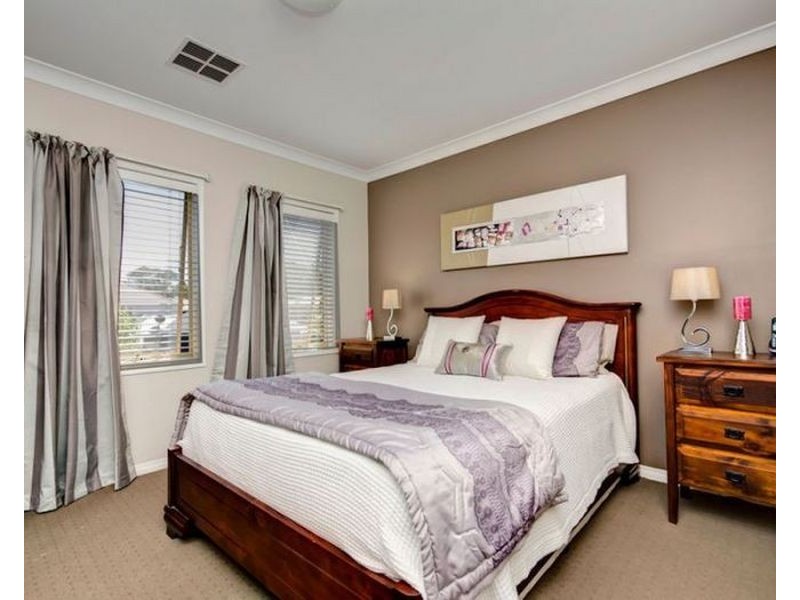 29 Avocet Drive, Mawson Lakes SA 5095