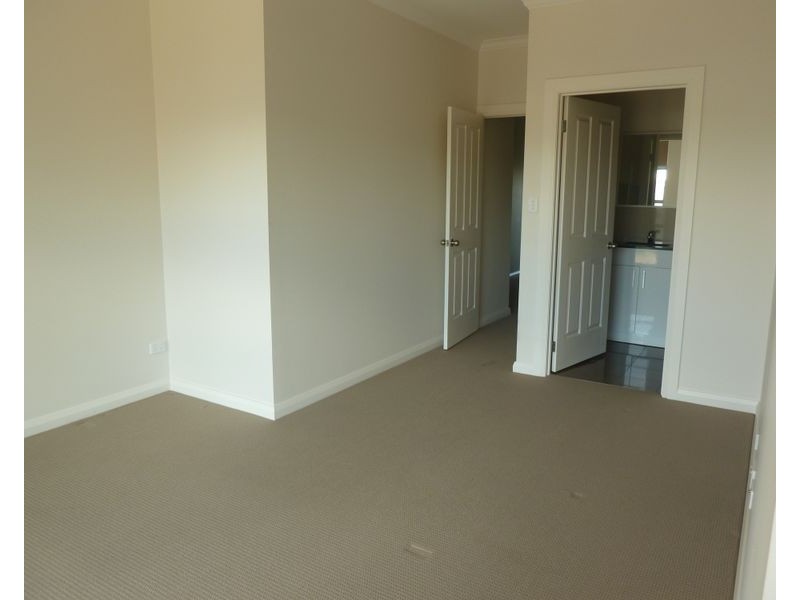 9 Ridley Street, Mawson Lakes SA 5095