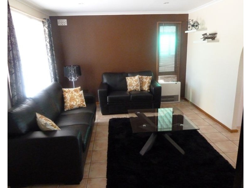 45 Marriott Avenue, Para Vista SA 5093