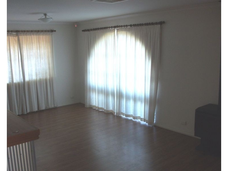 3 Miranda Rd, Paralowie SA 5108