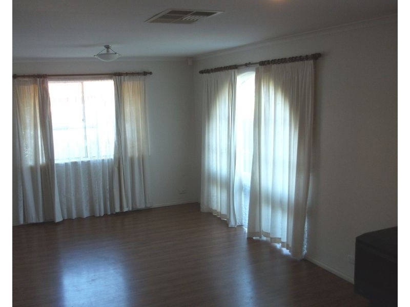 3 Miranda Rd, Paralowie SA 5108