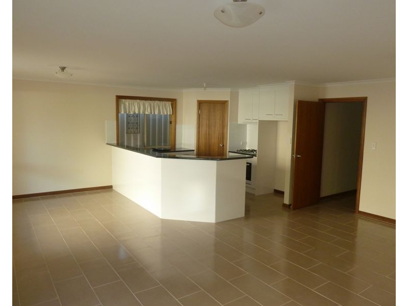 15 Kildare Close, Dernancourt SA 5075