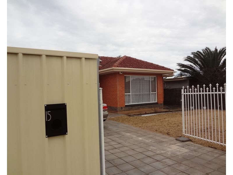 15 Goodall Road, Para Hills SA 5096