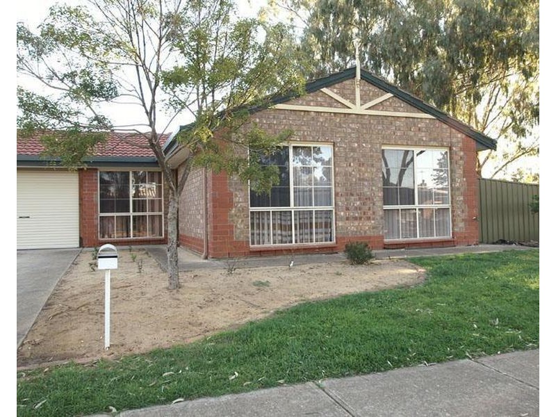 2/8 Young Boulevard, Paralowie SA 5108