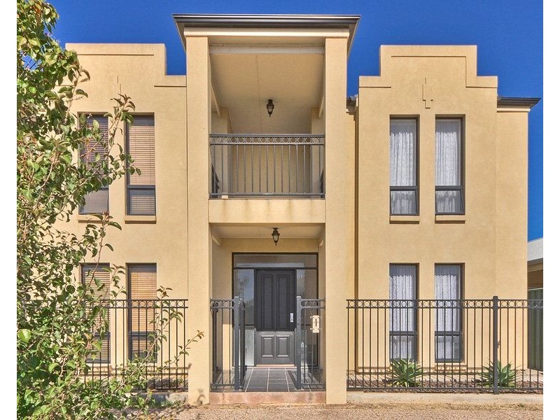 4B Trinity Circuit, Mawson Lakes SA 5095