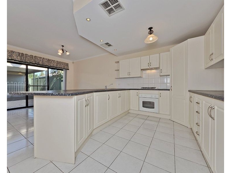 4B Trinity Circuit, Mawson Lakes SA 5095