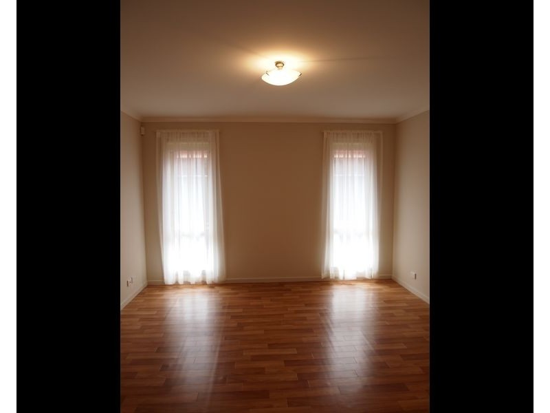 22 Elly, Munno Para West SA 5115
