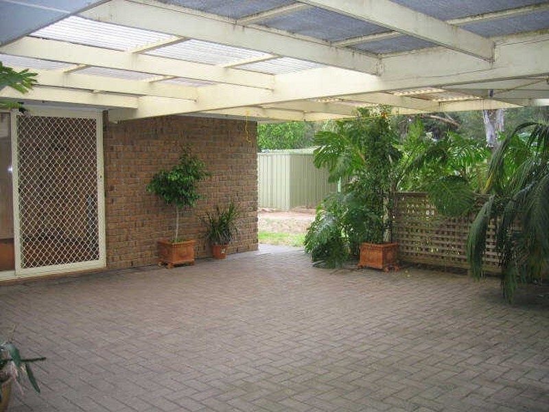 32 Coachhouse Drive, Gulfview Heights SA 5096