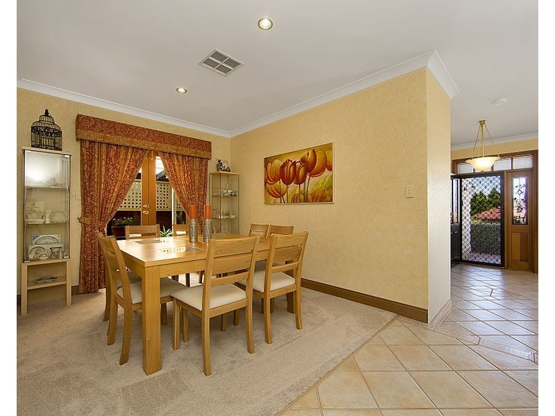 1 Holly Place, Golden Grove SA 5125