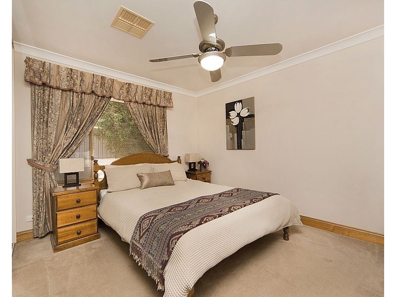 1 Holly Place, Golden Grove SA 5125