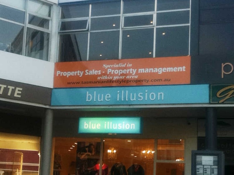 1/14 Magnet Court, Sandy Bay TAS 7005