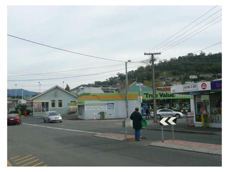 36 Lincoln Street, Lindisfarne TAS 7015