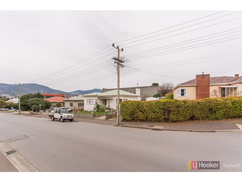 30,32,34,3 Lampton Avenue, Derwent Park TAS 7009