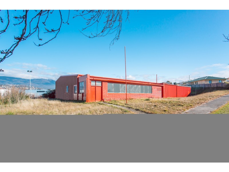 8 Pear Avenue, Derwent Park TAS 7009