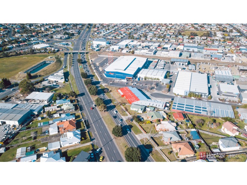 8 Pear Avenue, Derwent Park TAS 7009