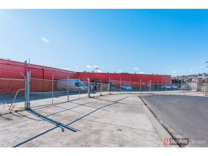 8 Pear Avenue, Derwent Park TAS 7009