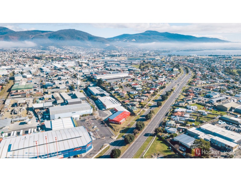 8 Pear Avenue, Derwent Park TAS 7009