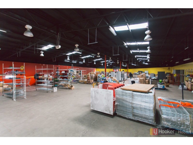 8 Pear Avenue, Derwent Park TAS 7009