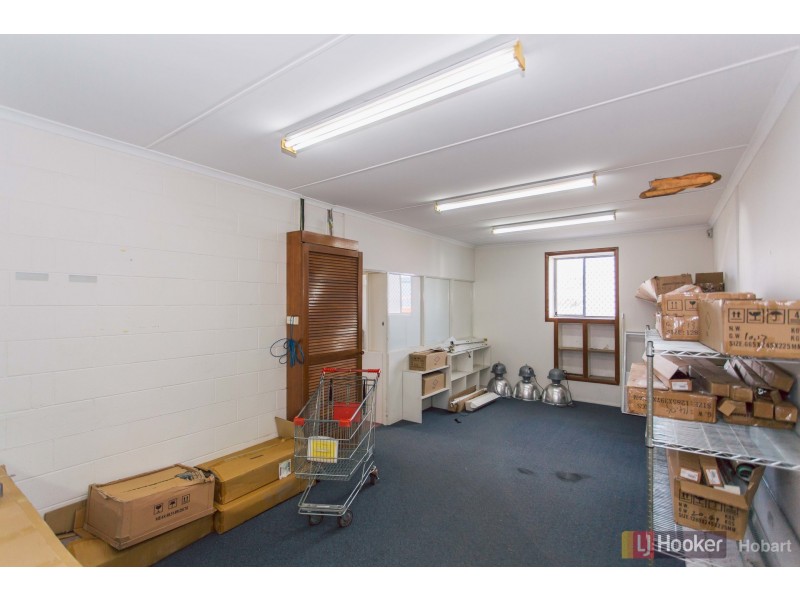 8 Pear Avenue, Derwent Park TAS 7009