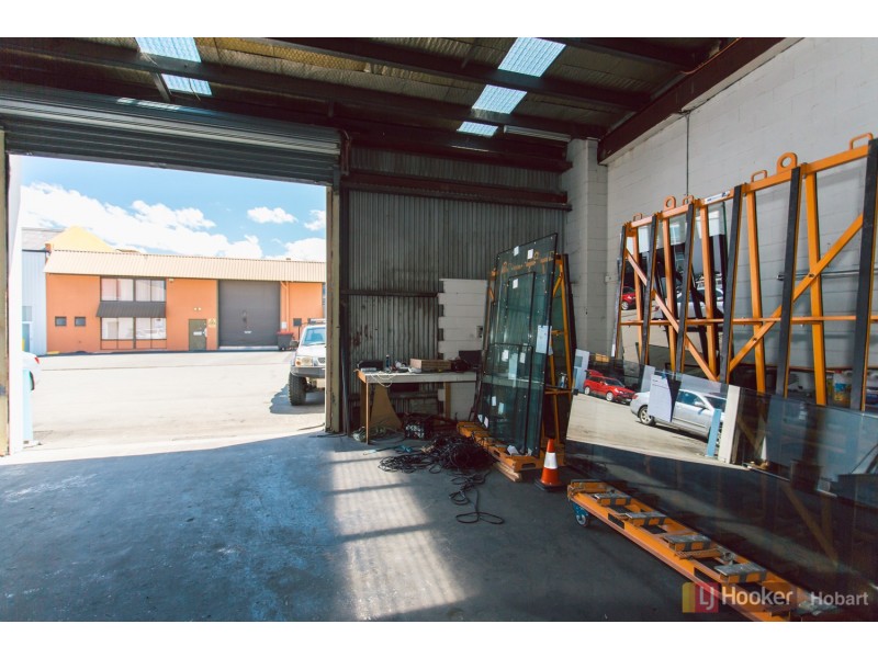 6/10 Lampton Avenue, Derwent Park TAS 7009