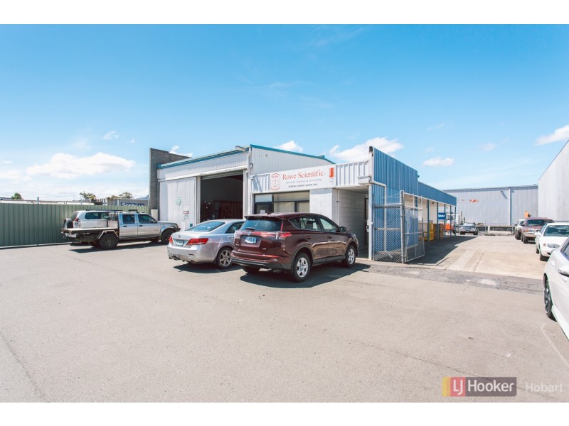 6/10 Lampton Avenue, Derwent Park TAS 7009